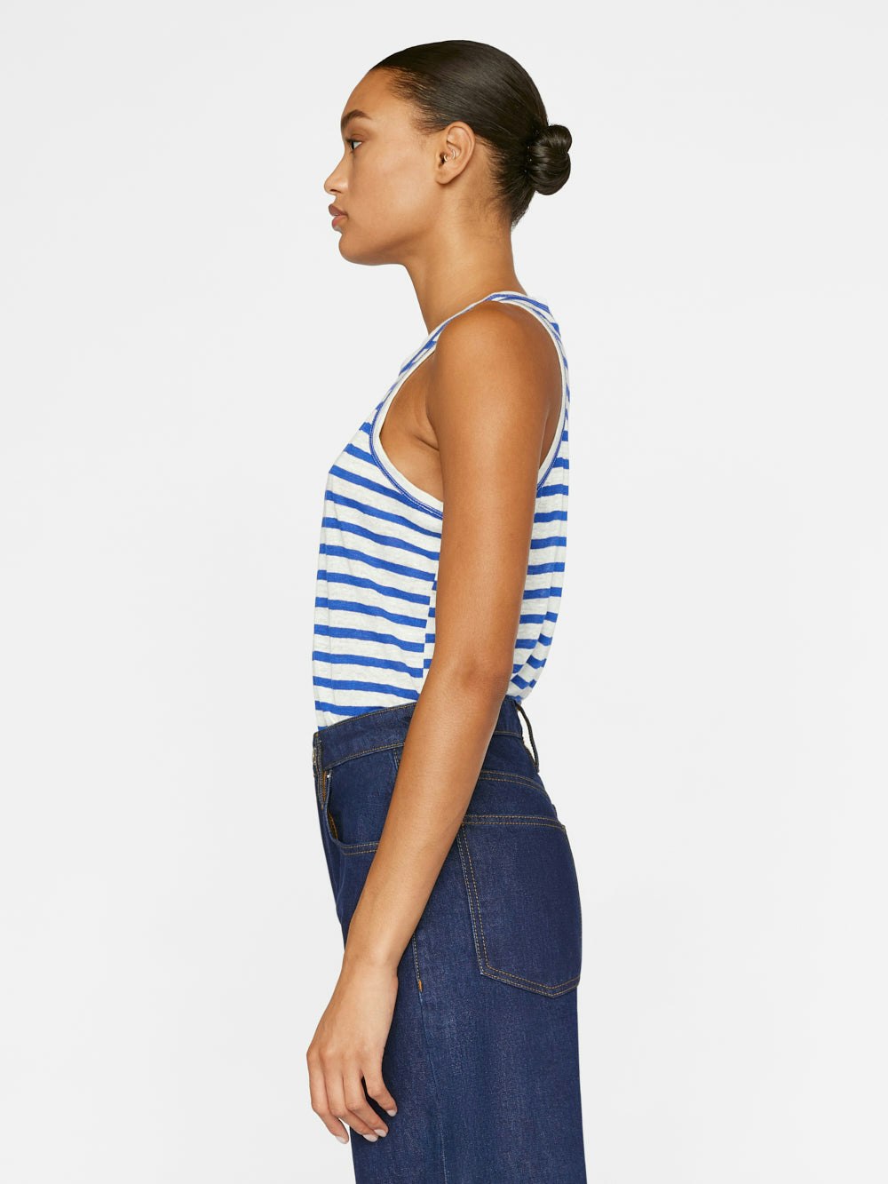 shirt side view alt:fit1